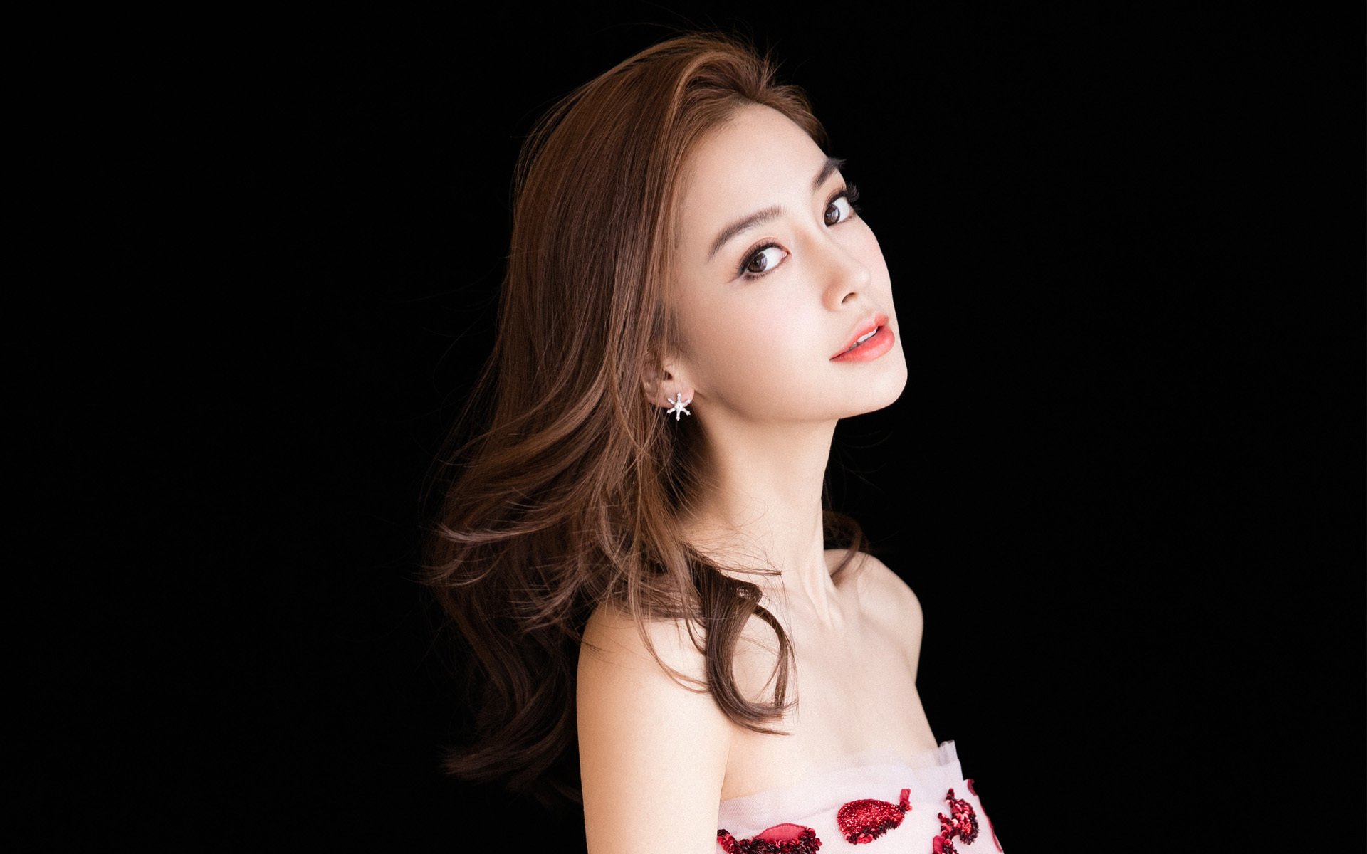 爱游戏中国官方网站平台-墨西哥队引国际关注，“冰雪拉美风”席卷社交媒体，墨西哥表演