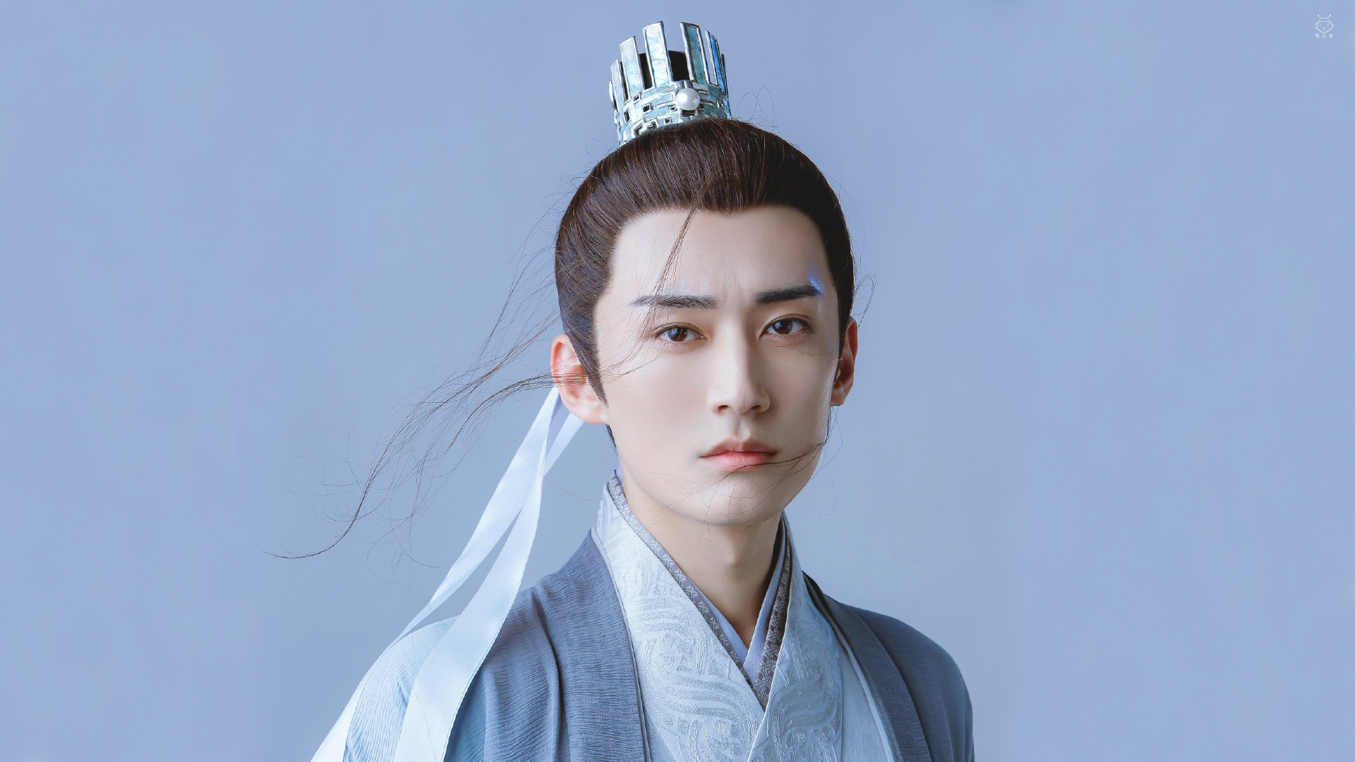 AYX体育-梅西助攻破百，巴黎在法甲高歌猛进，巴黎足球梅西