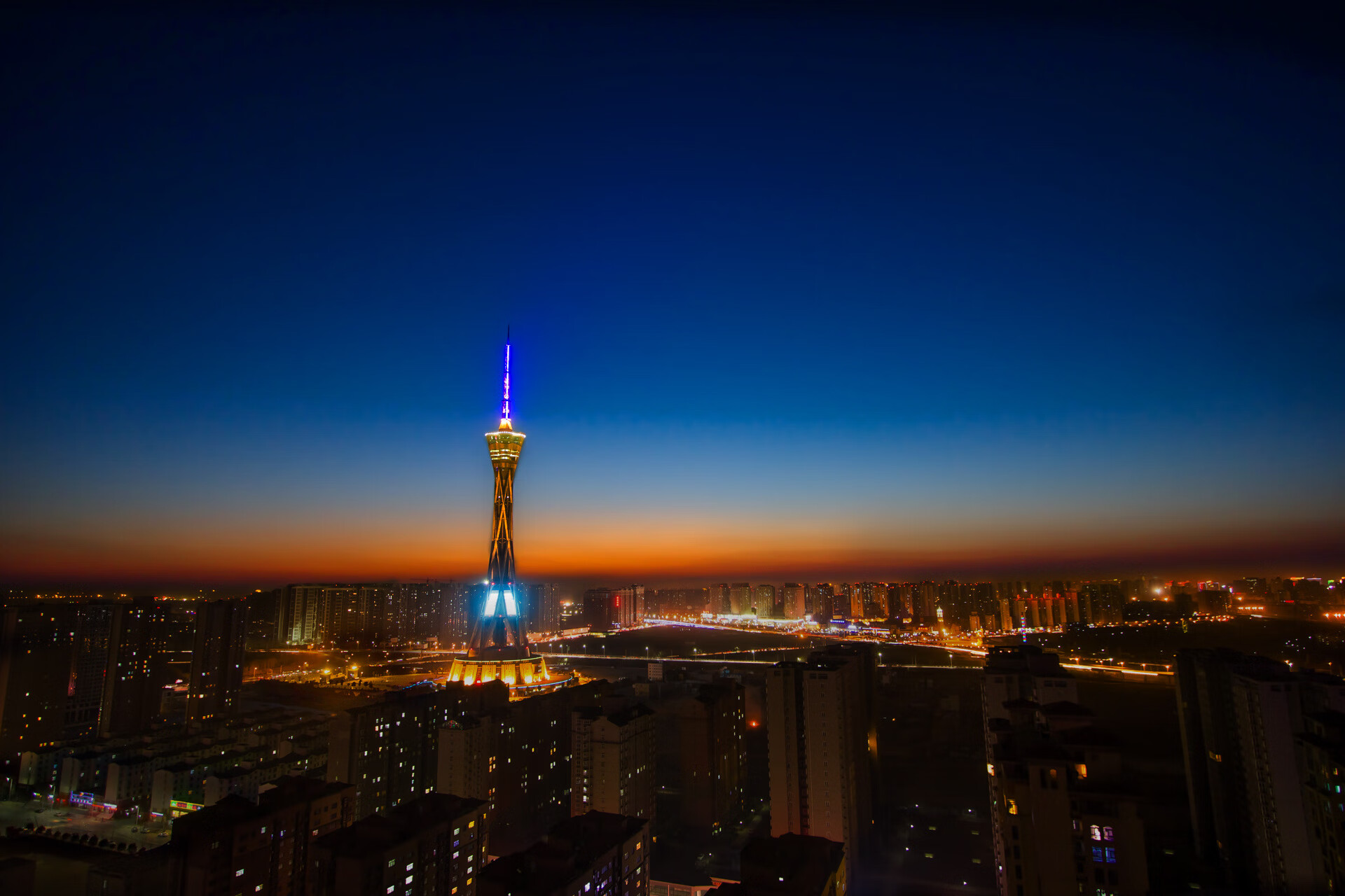 达米恩·麦肯齐:从背后进攻到精准脚法,他为全黑队带来无限可能