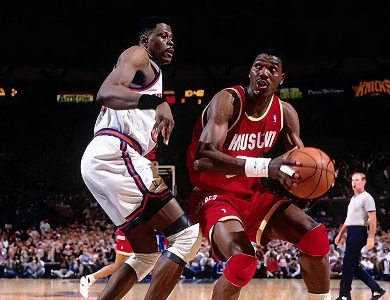 包含爱游戏体育：NBA球星纪录片：讲述奥拉朱旺的梦幻舞步的词条