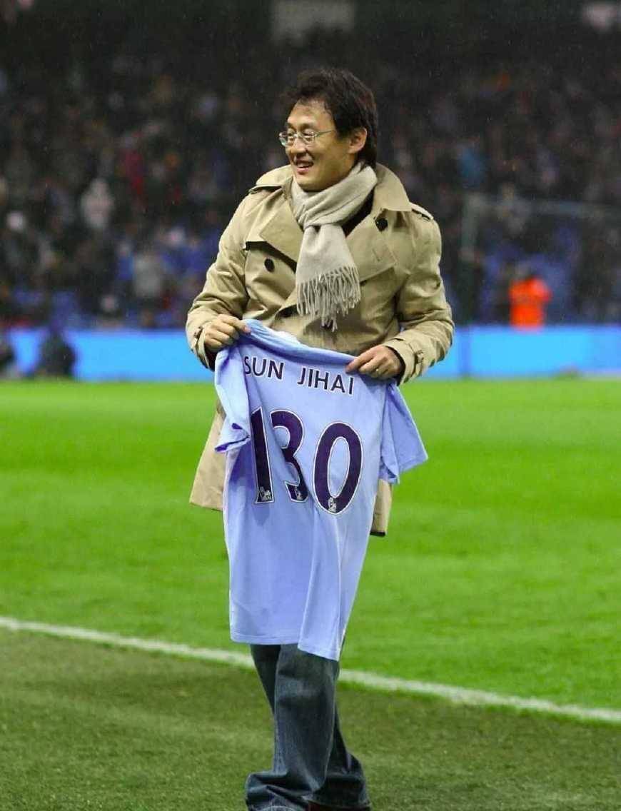 包含爱游戏体育:中国足球留洋球员发展报告：机遇与挑战并存，如何实现质的飞跃？的词条