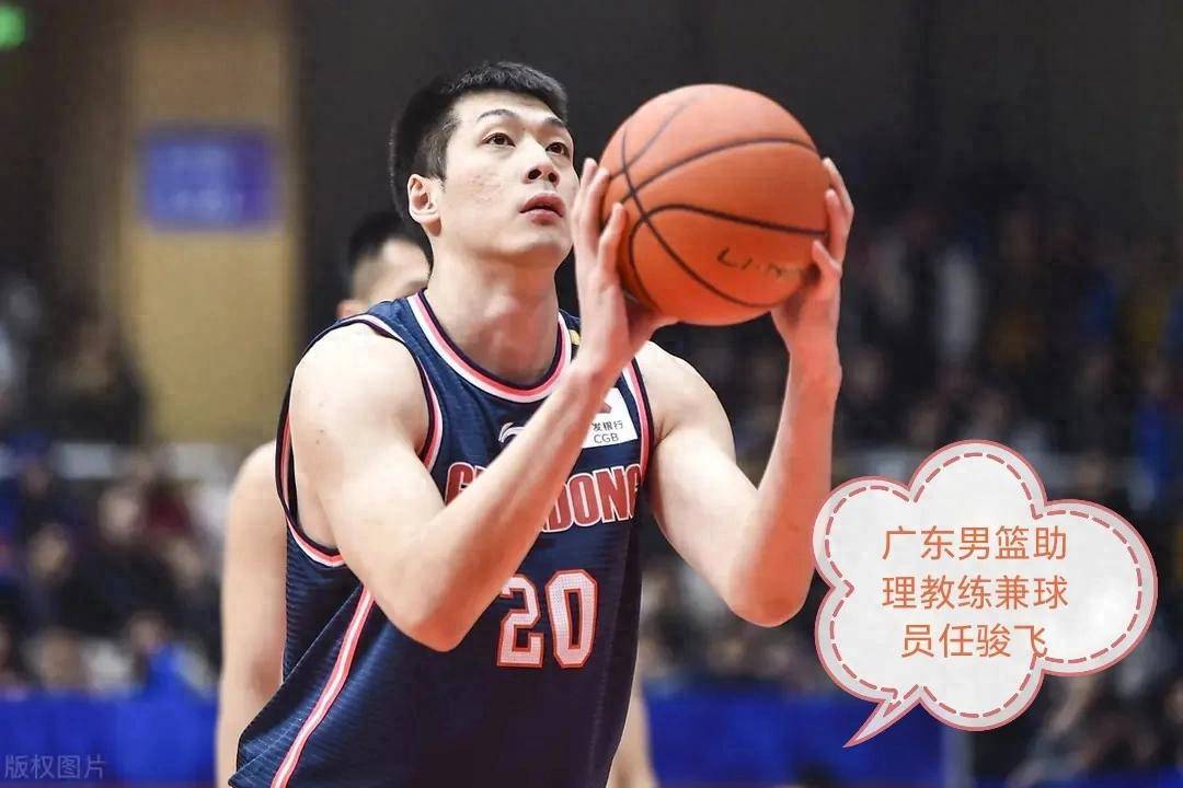 爱游戏体育：CBA常规赛最佳阵容出炉，实至名归引热议