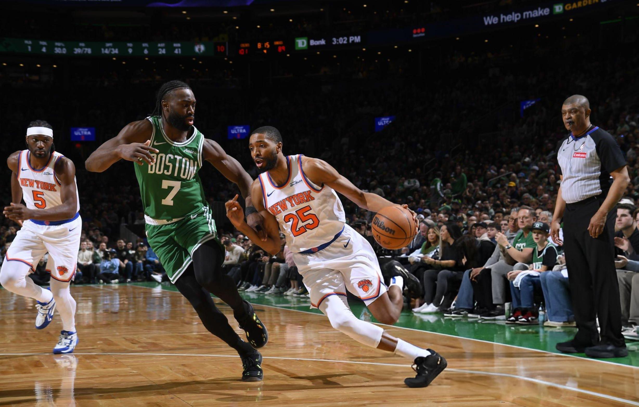 爱游戏体育:凯尔特人队季前赛:奎塔展现防守技巧,争夺轮换位置的简单介绍 爱游戏体育:凯尔特人队季前赛:奎塔展现防守技巧,争夺轮换位置的简单介绍