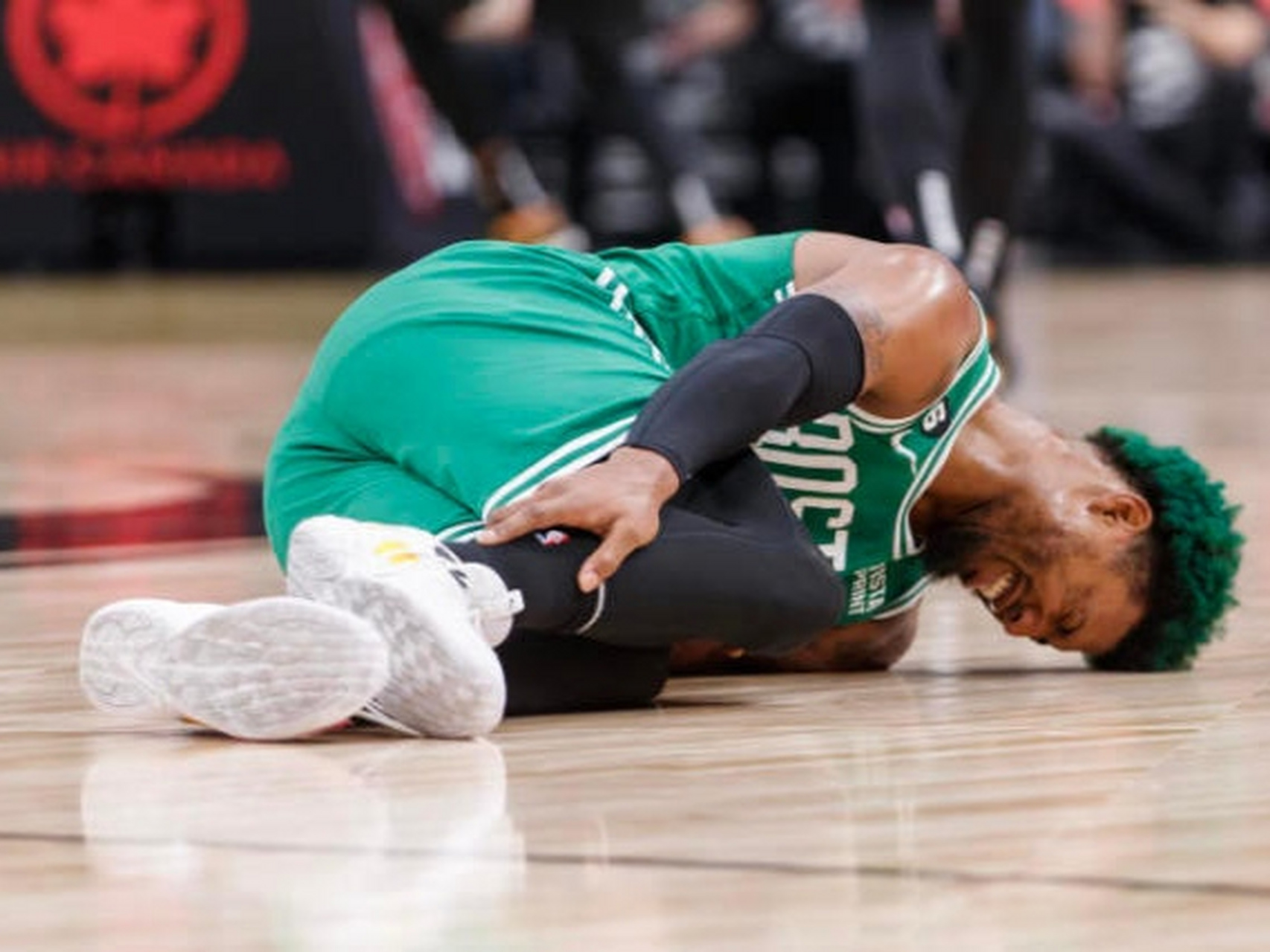 包含爱游戏体育:凯尔特人队斯玛特：如何在新球队找到自己的位置，发挥自己的优势，成为球队的重要一员？的词条