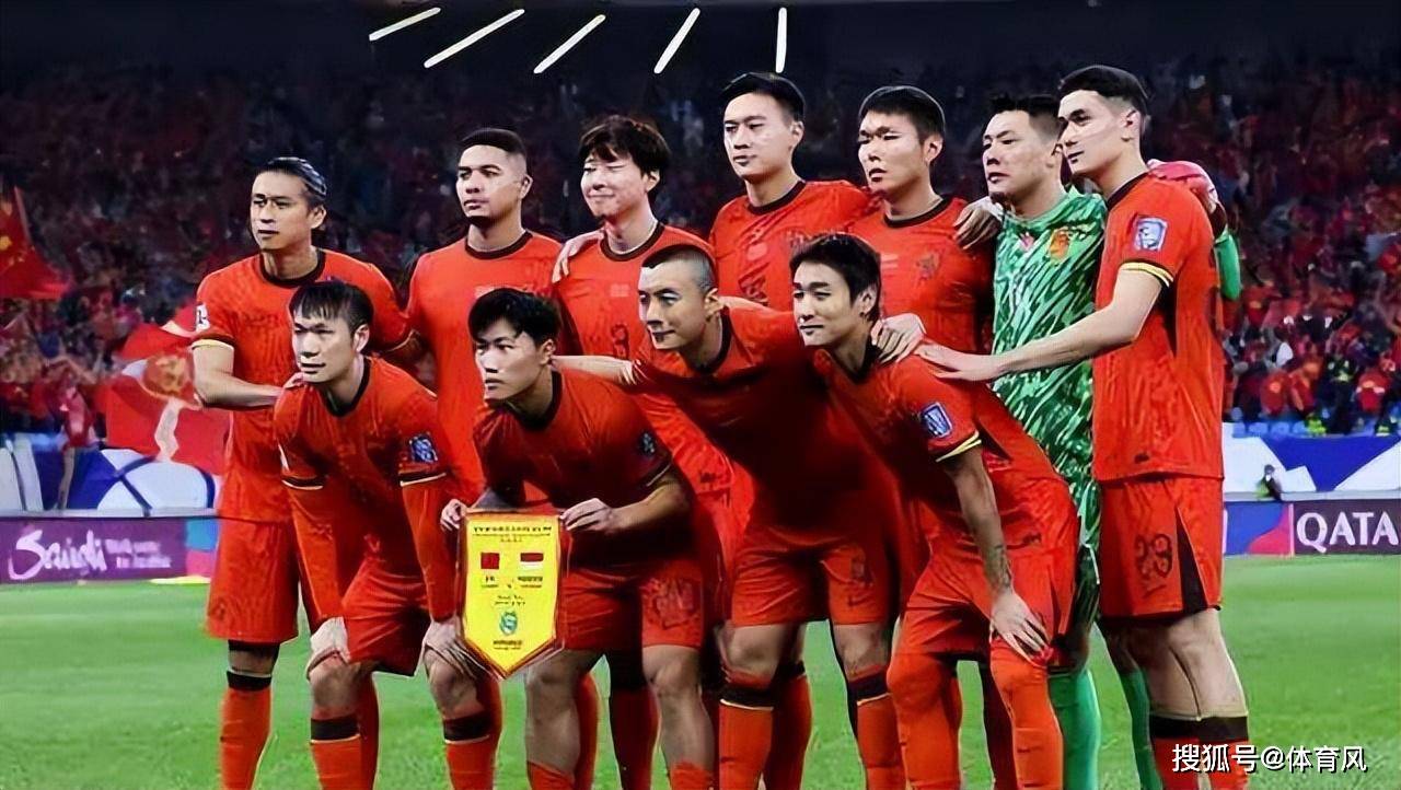 爱游戏体育:冯潇霆：分享经验，帮助年轻球员成长，为中国足球贡献力量的简单介绍