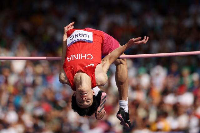 关于爱游戏体育:奥运会田径赛季的传奇人物，值得铭记的瞬间的信息