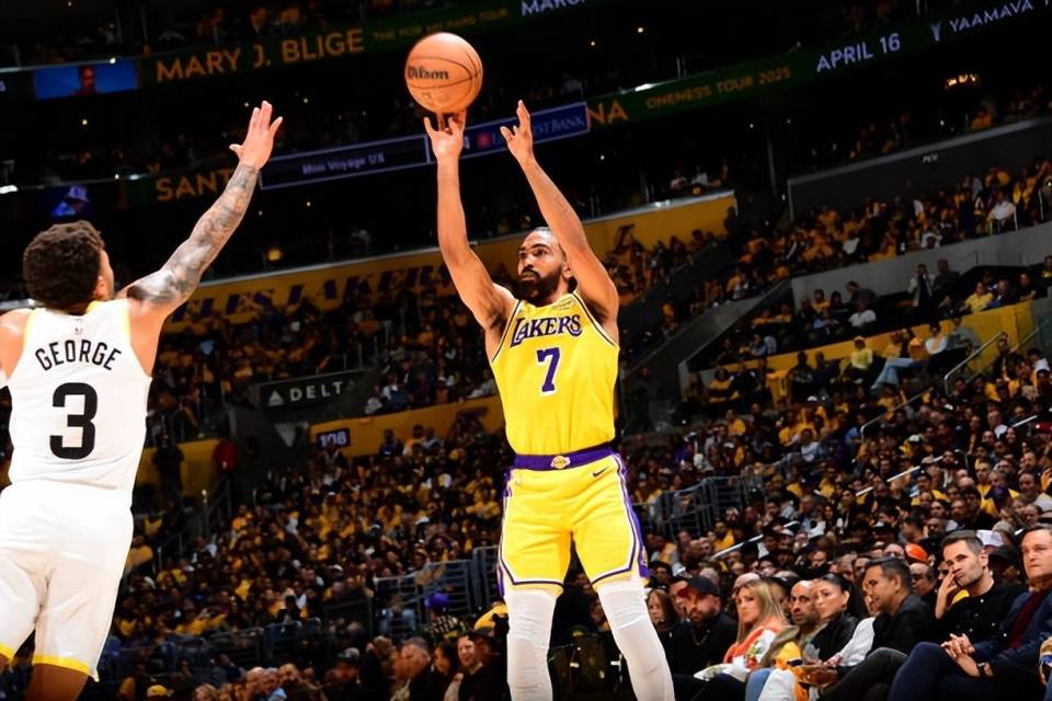 爱游戏体育：湖人队新赛季：安德森能否在进攻端展现更多技巧，为球队提供更多得分选择？的简单介绍