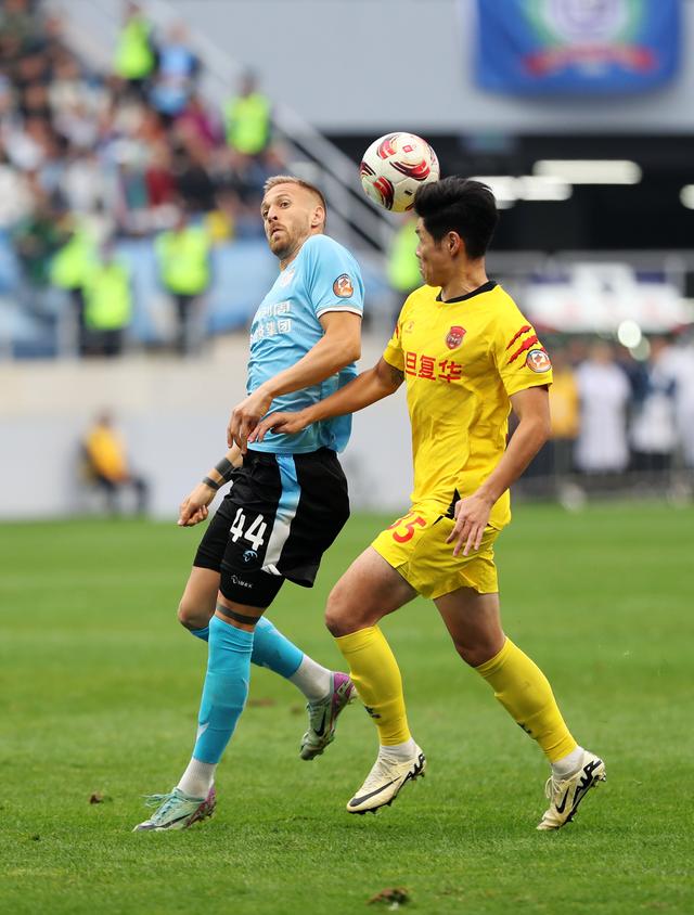 爱游戏娱乐平台-爱游戏体育:中甲联赛推出全新口号：激情澎湃，助力中国足球